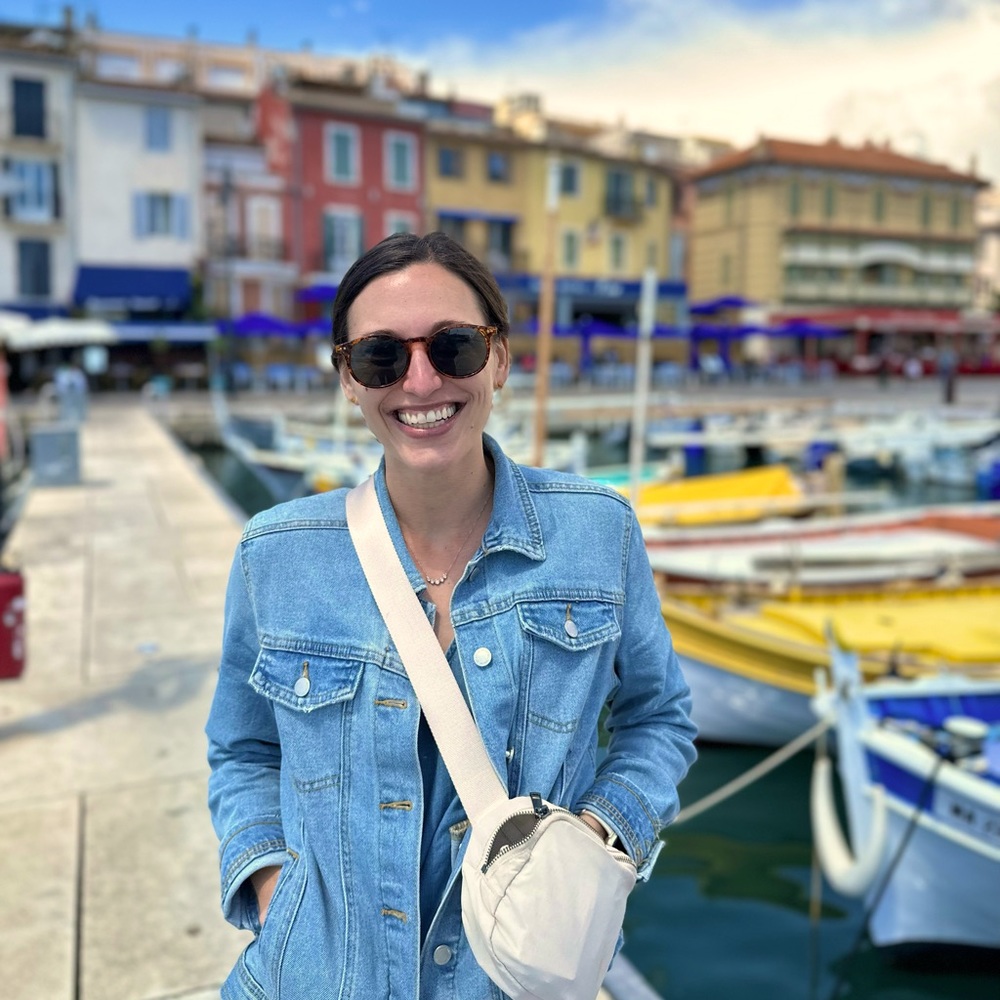 Meet your Posher, Julia
